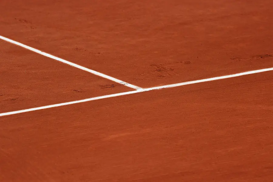 Linienmarkierung auf einem Sandplatz aus der N&auml;he